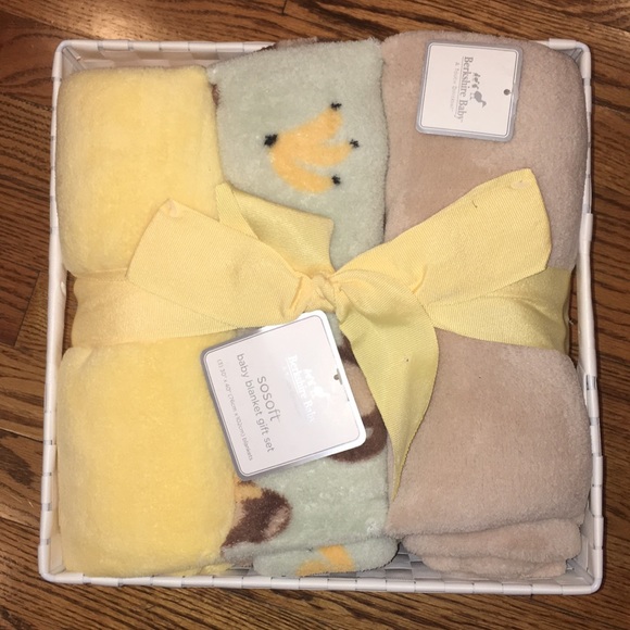 baby trend double stroller travel system